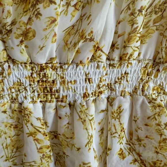 Yellow Floral Tiered Ruffled H&M Dress - Picture 5 of 8